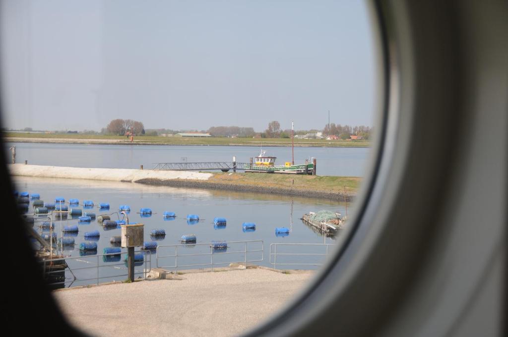 Hotel Oosterschelde Sint Philipsland Zimmer foto